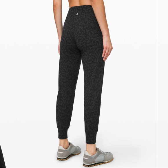 Lululemon Align Jogger 28" in Formation Camo Deep Coal Multi Size 6 - Picture 3 of 14